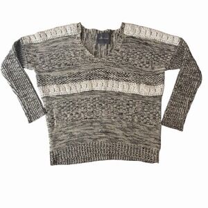 Paper Crane Marled Sweater V-Neck Small Gray White Embroidered Crochet Lace EUC